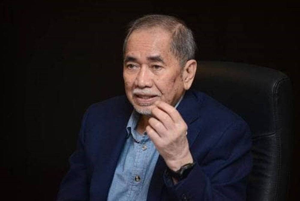 Wan Junaidi.