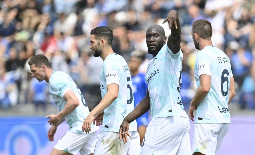 Inter's Romelu Lukaku (2-R) celebrates with his teammates after scoring the 0-2 goal during the Italian Serie A soccer match between Empoli FC vs FC Internazionale Milan in Empoli, April 23. Pic: EPA
