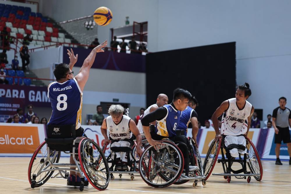 Malaysia won two of the four group-stage matches today, defeating Cambodia 12-6 and Indonesia via sudden death 2-0. - BERNAMA