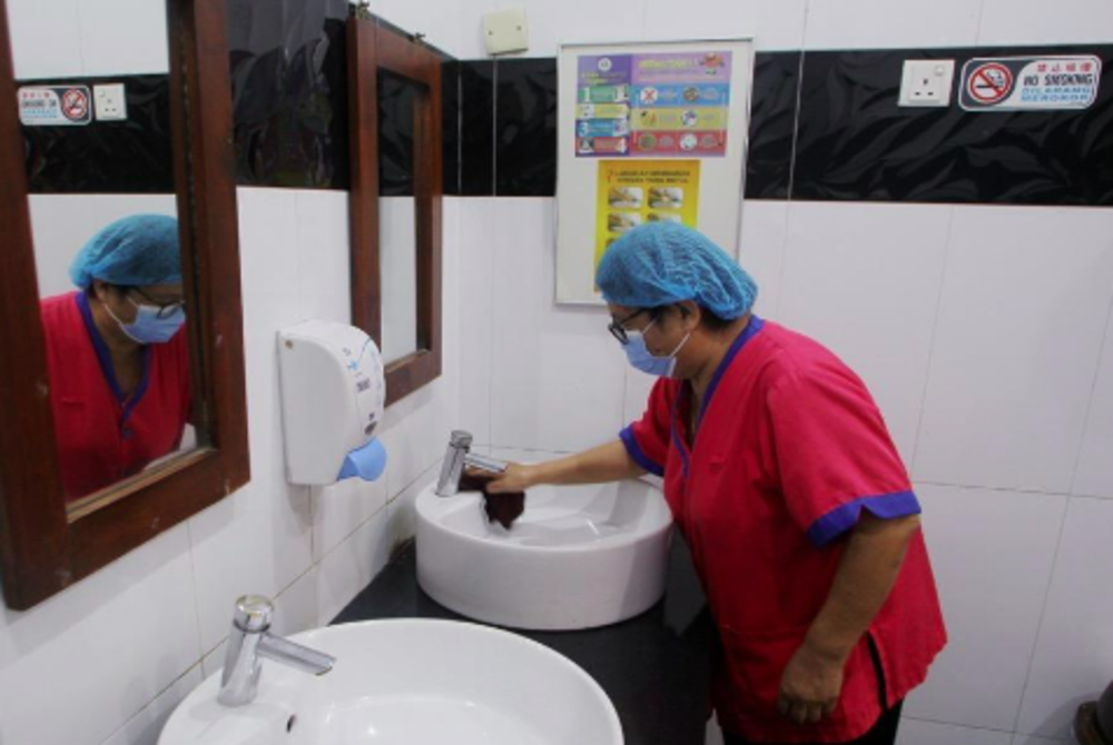 Ipoh mayor Datuk Rumaizi Baharin said among the efforts being made are holding engagement sessions with restaurant associations involved and briefings on how to upgrade toilets to the BMW standards, as well as intensifying checks and monitoring of public toilets. - BERNAMA