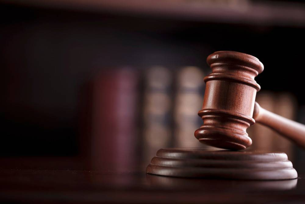 The trio and another accomplice (still at large) were accused of ganging up on a 17-year-old at a Taman Setia Jaya restaurant in the early hours of December 2, 2020.