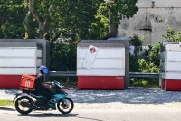 Projek gerai MyKiosk menjadi perhatian ramai selepas kos pembinaannya didakwa tidak masuk akal, dengan setiap unit cecah sehingga RM34,000.