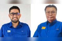 Anil (kiri), Awang Aslee